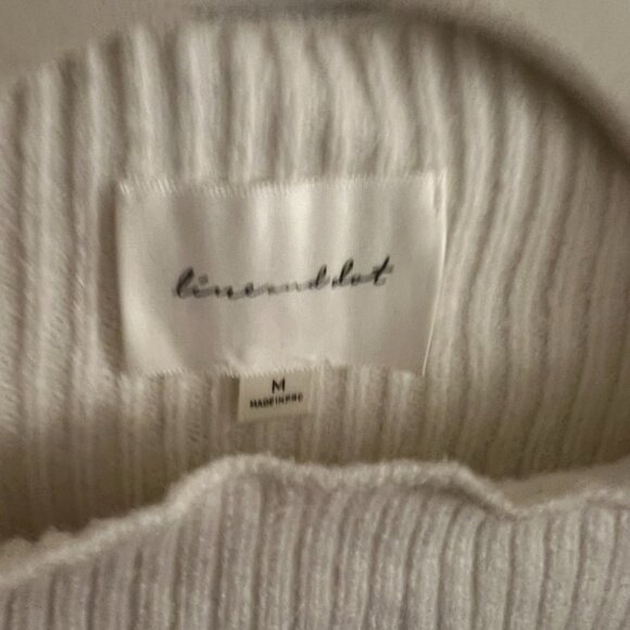 Medium turtleneck loose sweater - Picture 2 of 2